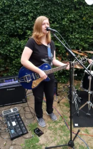 Laura bei einer Privatfeier